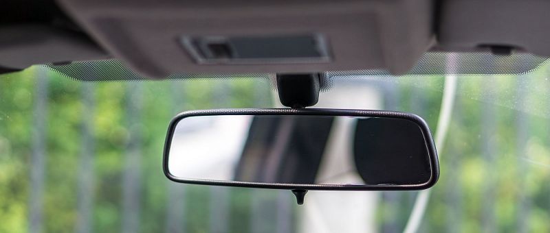 Установка зеркала заднего вида (скрытая проводка) Установка зеркала заднего вида (скрытая проводка)